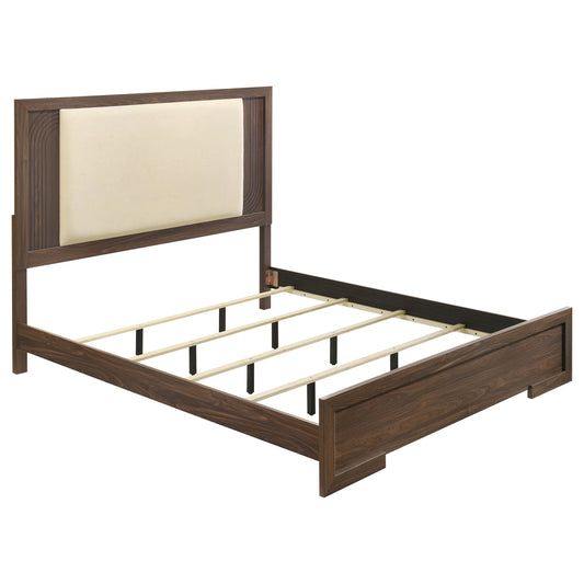 Etienne 4-piece Eastern King Bedroom Set Walnut