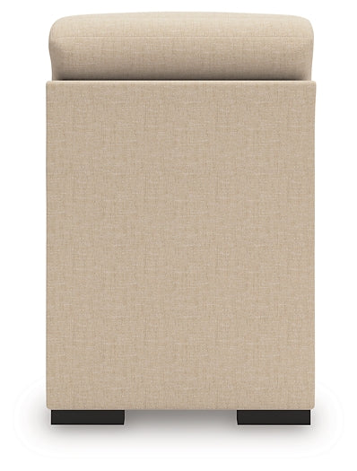 LadyMae 4-Piece Sectional