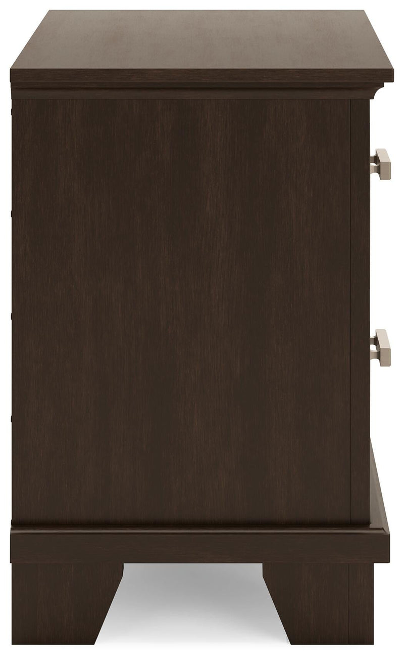 Covetown Full Panel Bed with Mirrored Dresser and Nightstand