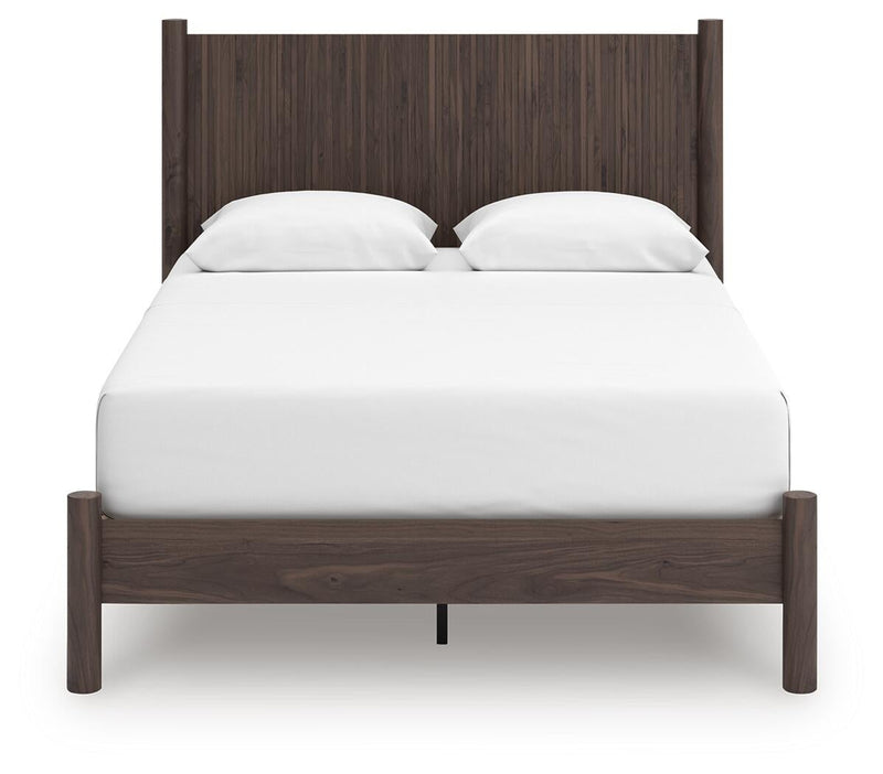Cadmori Queen Panel Platform Bed, Dresser and Mirror