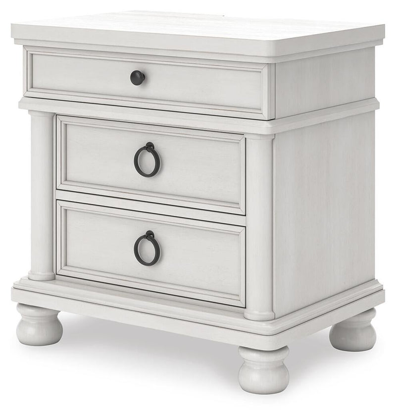 Chadworth Queen Poster Bed, Dresser, Mirror and Nightstand