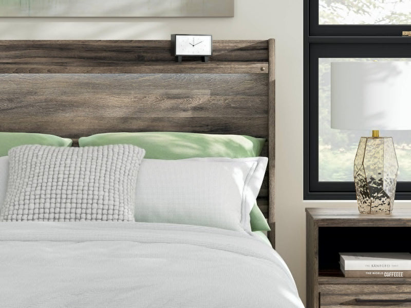 Elbrim King Panel Bed