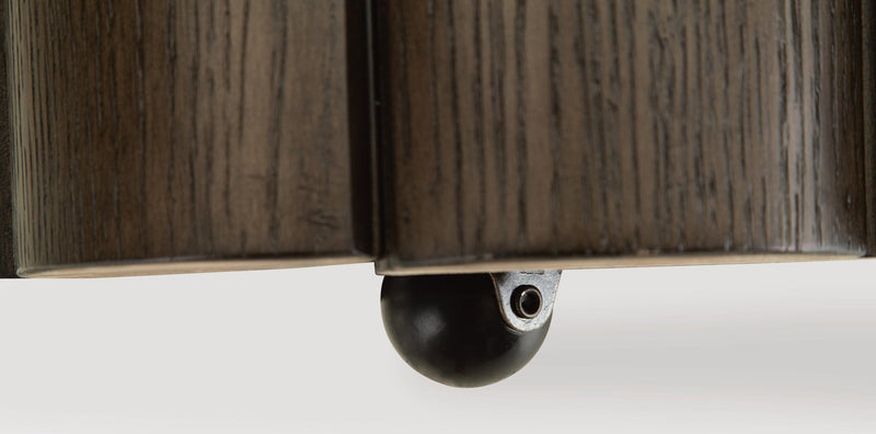 Darimore Rectangular Cocktail Table